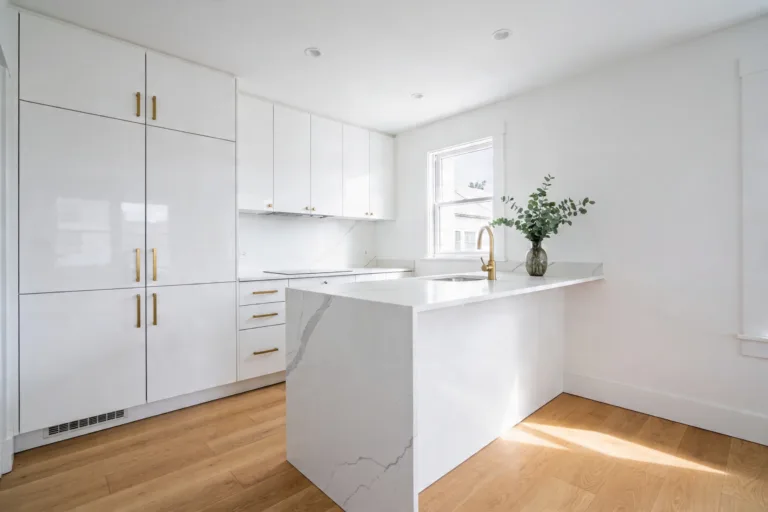 13 White Kitchen Inspo Looks That Are Perfect for Small Homes Now